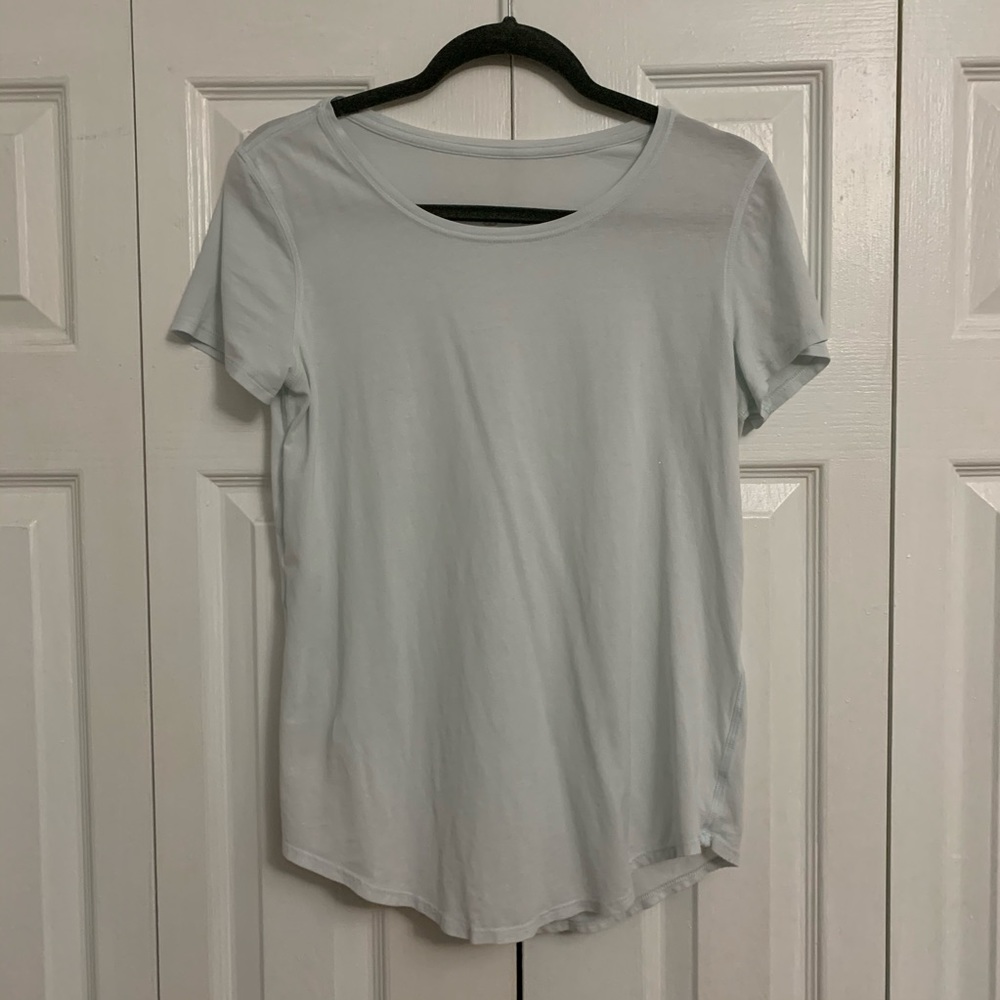 lulu lemon pale blue tee shirt